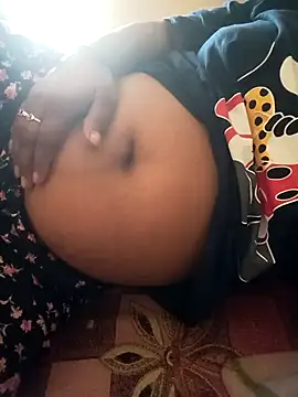 Snapshot of Alina-khan chatting on October 2025 06:03:02 AM Alina-khan online show from October 2025 06:03:02 AM