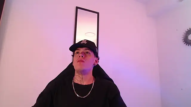 Anhonymus  online show from September 2025 03:45:01 AM