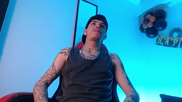 Anhonymus  online show from October 2025 04:02:01 AM