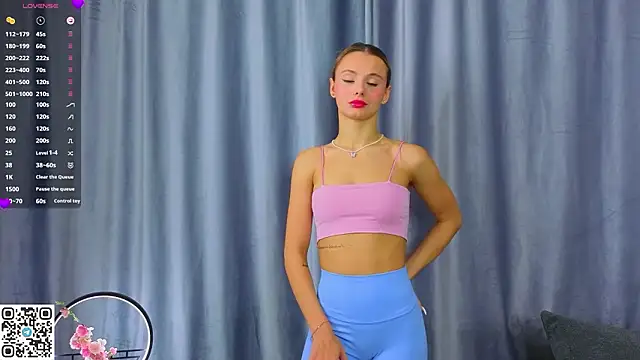 NaughtySeraphine online show from March 2026 05:11:01 AM