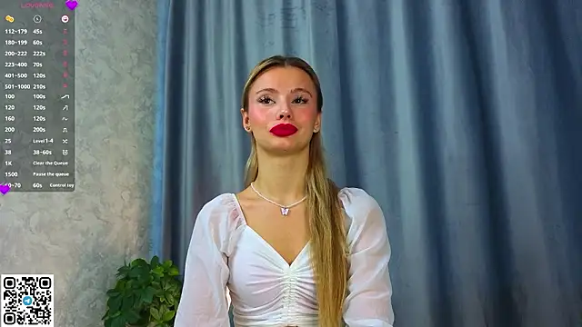 NaughtySeraphine online show from March 2026 05:03:02 AM