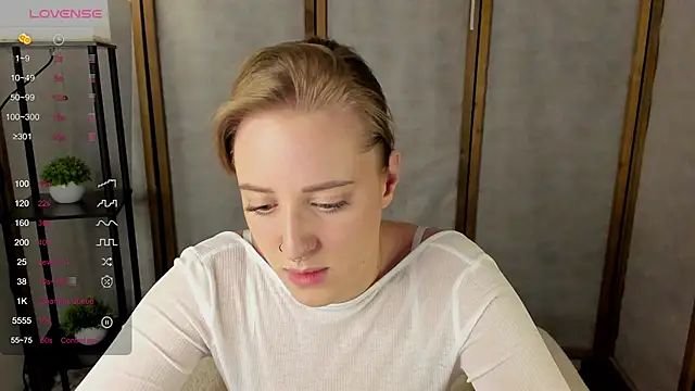 Alice Cire online show from November 2025 01:56:02 PM