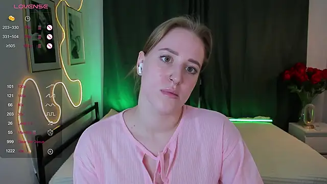 Alice Cire online show from December 2025 02:16:02 PM