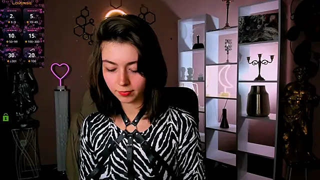 Snapshot of kitniss_dreamy chatting on November 2025 08:46:02 PM kitniss dreamy online show from November 2025 08:46:02 PM