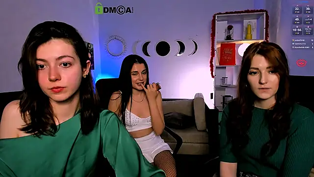 kitniss dreamy online show from April 2026 10:00:02 PM