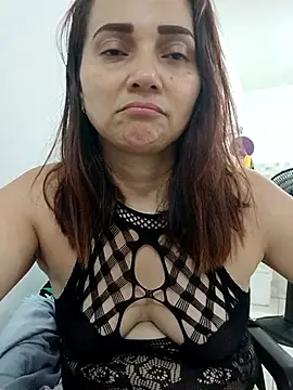 Amanda39 online show from November 2025 10:35:01 PM