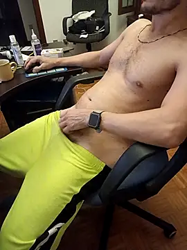 Snapshot of italian_max_sex chatting on September 2025 09:13:02 PM italian max sex online show from September 2025 09:13:02 PM