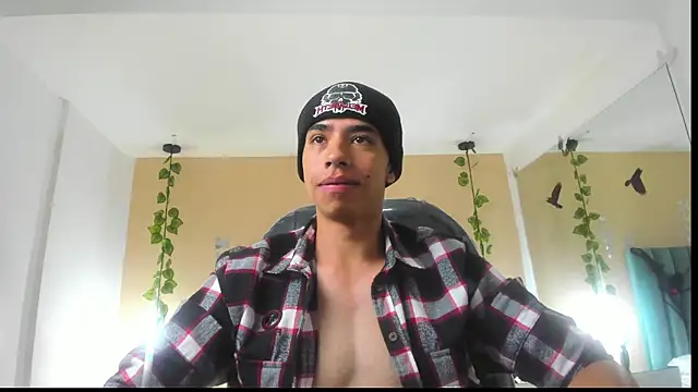 Muscle Scott online show from October 2025 12:26:02 PM