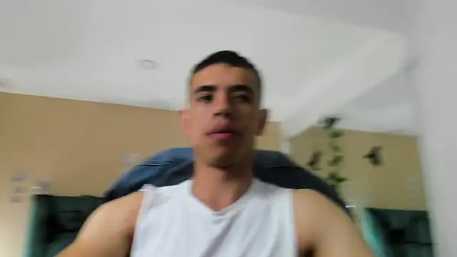 Muscle Scott online show from October 2025 12:24:01 PM