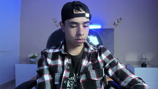 Muscle Scott online show from February 2026 01:54:02 PM