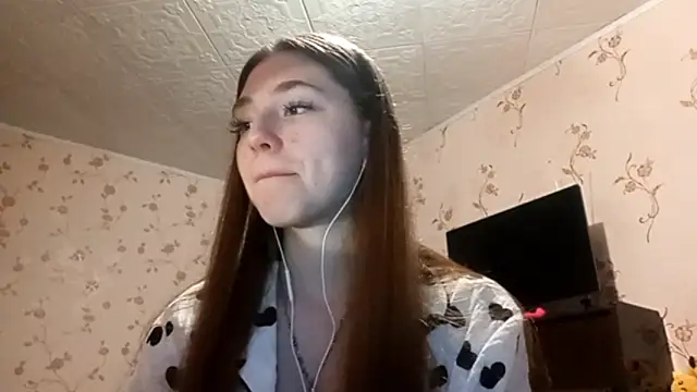 Sophiecuttie online show from September 2025 01:36:02 PM