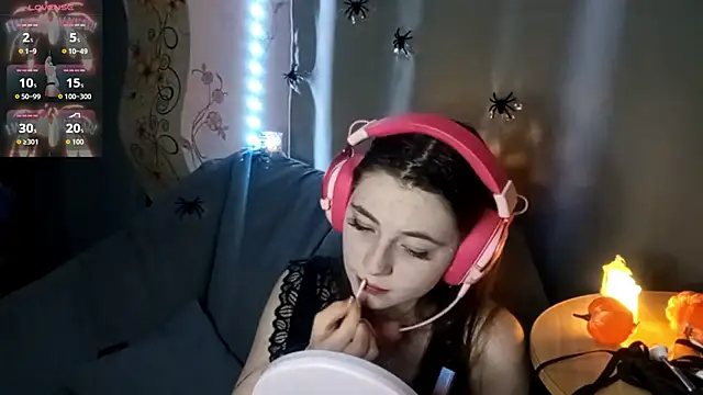 Sophiecuttie online show from October 2025 05:42:02 PM