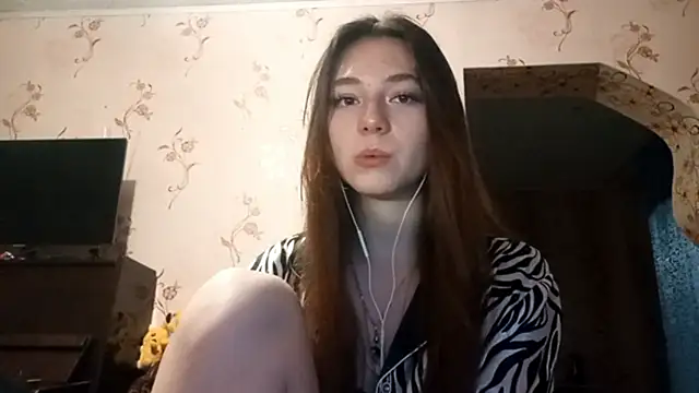 Sophiecuttie online show from September 2025 05:09:01 PM