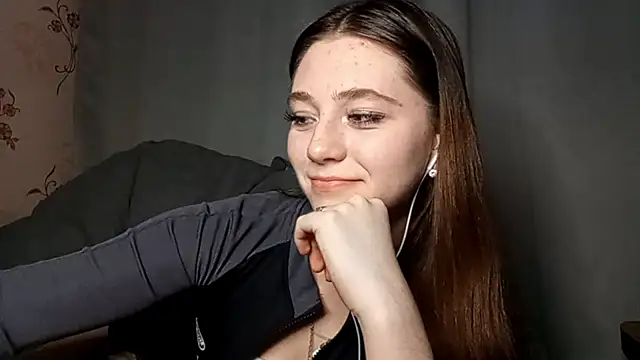 Sophiecuttie online show from October 2025 03:34:01 PM