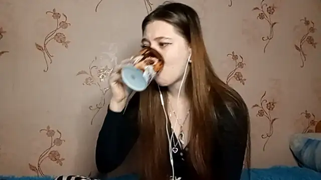 Sophiecuttie online show from October 2025 07:04:01 PM