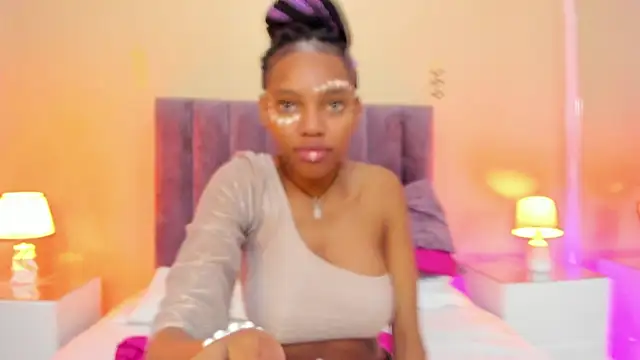 Kiaraa y Her Crazy online show from April 2026 05:15:01 AM