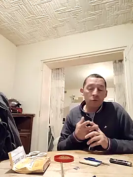 frederic198 online show from November 2025 06:00:02 PM