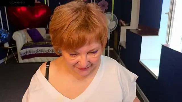 Kira Kenett online show from June 2026 05:40:02 AM