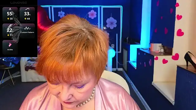 Kira Kenett online show from March 2026 05:56:02 PM