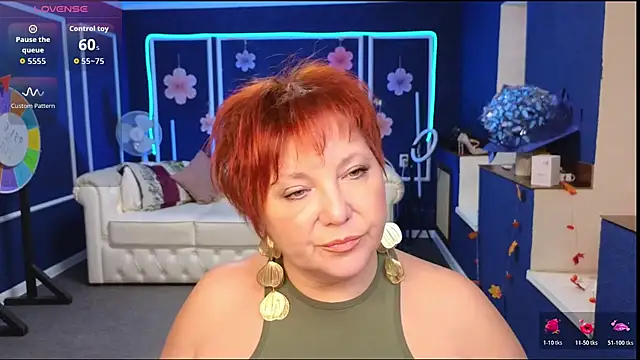 Kira Kenett online show from November 2025 06:02:02 AM