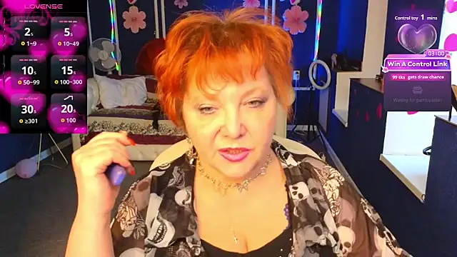 Kira Kenett online show from March 2026 01:03:02 PM