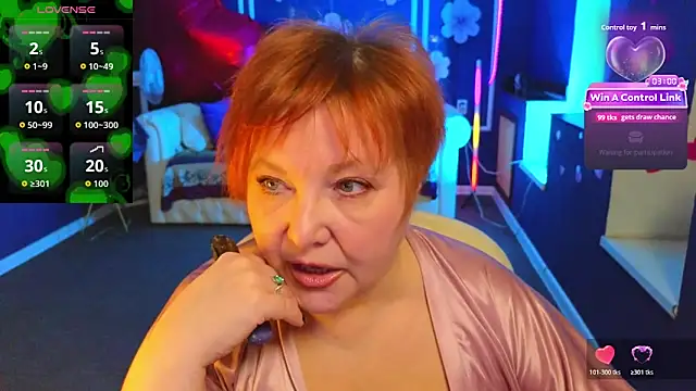 Kira Kenett online show from March 2026 08:33:01 PM