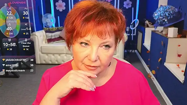 Kira Kenett online show from November 2025 06:02:01 AM