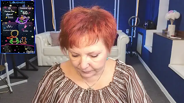 Kira Kenett online show from September 2025 11:10:02 AM