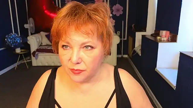 Kira Kenett online show from May 2026 04:40:02 AM