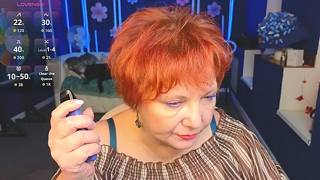 Kira Kenett online show from December 2025 06:56:01 AM