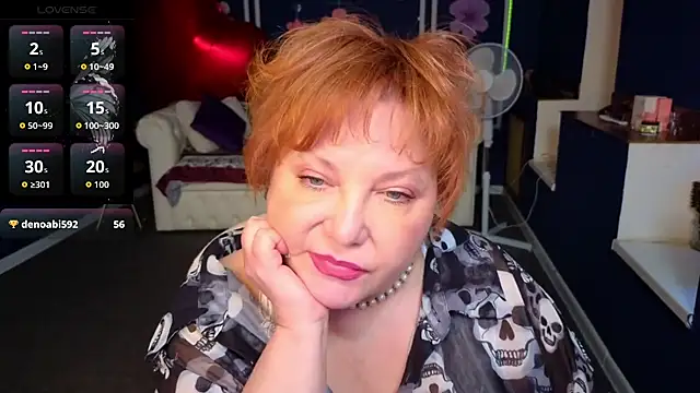 Kira Kenett online show from May 2026 01:04:01 AM