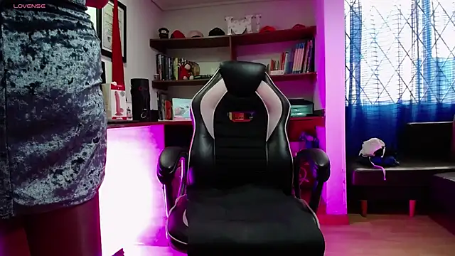 GretaVoss  online show from October 2025 07:02:01 PM