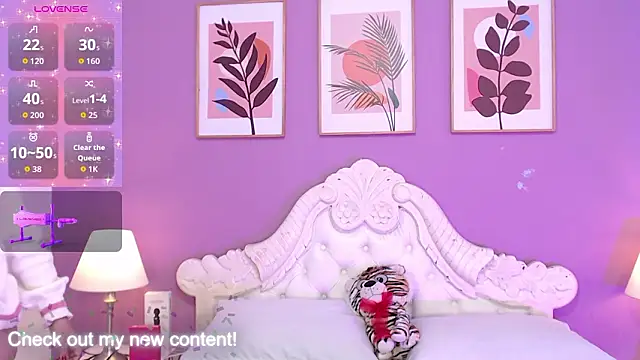 HatsaJones online show from March 2026 04:01:02 AM