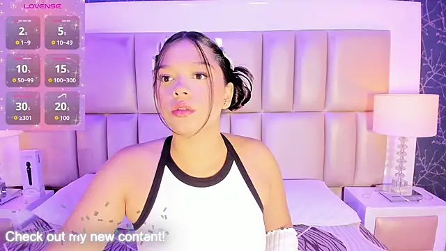 HatsaJones online show from February 2026 04:12:02 AM