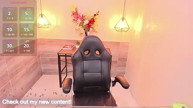 HatsaJones online show from November 2025 03:51:02 AM