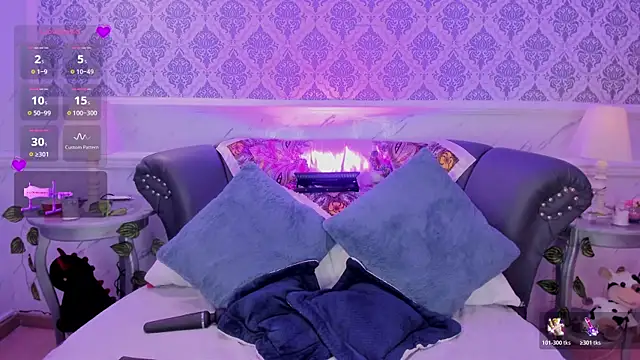 DaniCollinn  online show from March 2026 12:40:02 PM