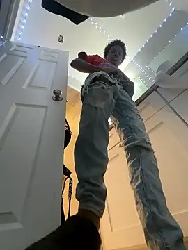 Snapshot of dmmeformerch chatting on February 2026 12:46:02 AM dmmeformerch online show from February 2026 12:46:02 AM