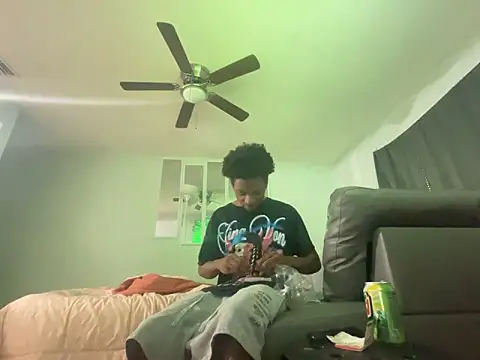 dmmeformerch online show from April 2026 10:49:02 PM