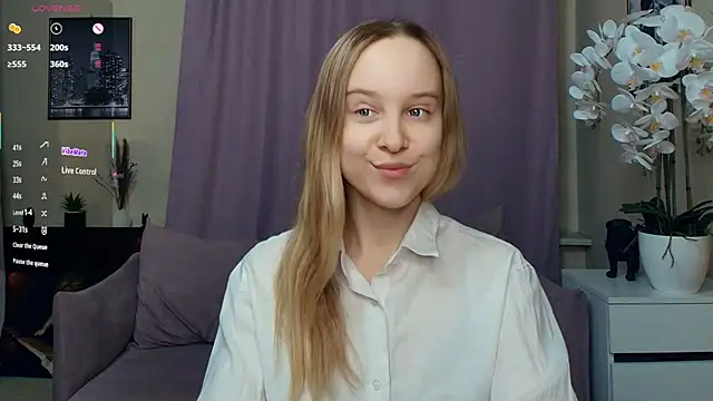 SoonMoor online show from March 2026 06:48:01 PM