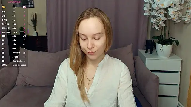 SoonMoor online show from February 2026 07:00:01 PM