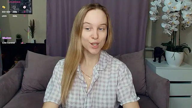 SoonMoor online show from February 2026 07:12:01 PM