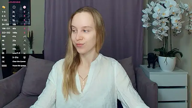 SoonMoor online show from February 2026 07:11:02 PM