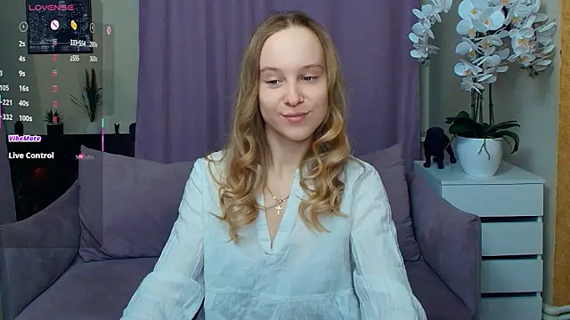 SoonMoor online show from March 2026 06:42:01 PM