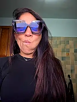 Snapshot of sexy7883 chatting on January 2026 09:37:02 AM sexy7883 online show from January 2026 09:37:02 AM