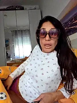 sexy7883 online show from November 2025 06:50:02 AM