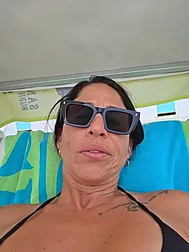 Snapshot of sexy7883 chatting on July 2026 11:44:02 AM sexy7883 online show from July 2026 11:44:02 AM