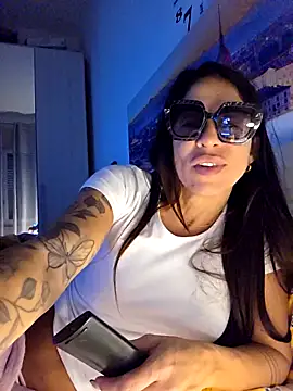 sexy7883 online show from November 2025 06:28:02 AM