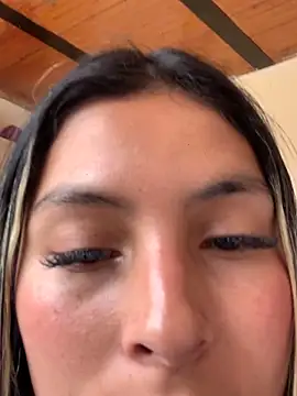 Snapshot of Berta_arevalo_blsd chatting on November 2025 06:33:02 PM Berta arevalo blsd online show from November 2025 06:33:02 PM