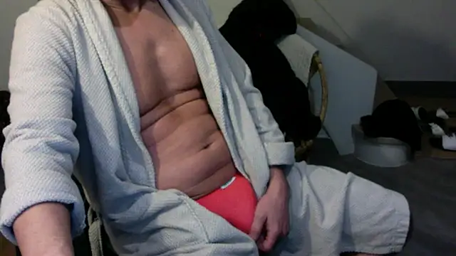 thelutty online show from November 2025 09:26:02 PM