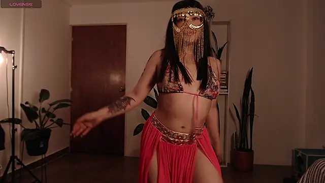 Snapshot of Ellyuwuw chatting on November 2025 12:14:01 AM Ellyuwuw online show from November 2025 12:14:01 AM